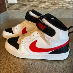 Youth Air Force 1 Nike Sneakers
